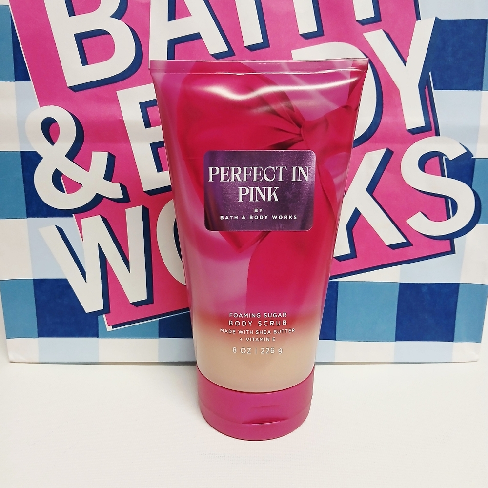 Bath and Body Works Perfect In Pink Foaming Sugar Body Scrub